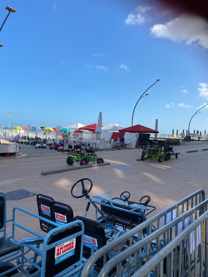 Appartement Rdc Avec 1 Chambre A 5 Metres A Pied De La Digue De La Panne Exteriér fotografie